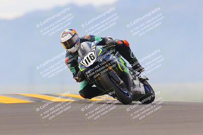 media/Sep-11-2022-SoCal Trackdays (Sun) [[81b7e951af]]/Turn 9 (930am)/